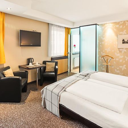 L'Escala Hotel Драйайх Екстериор снимка